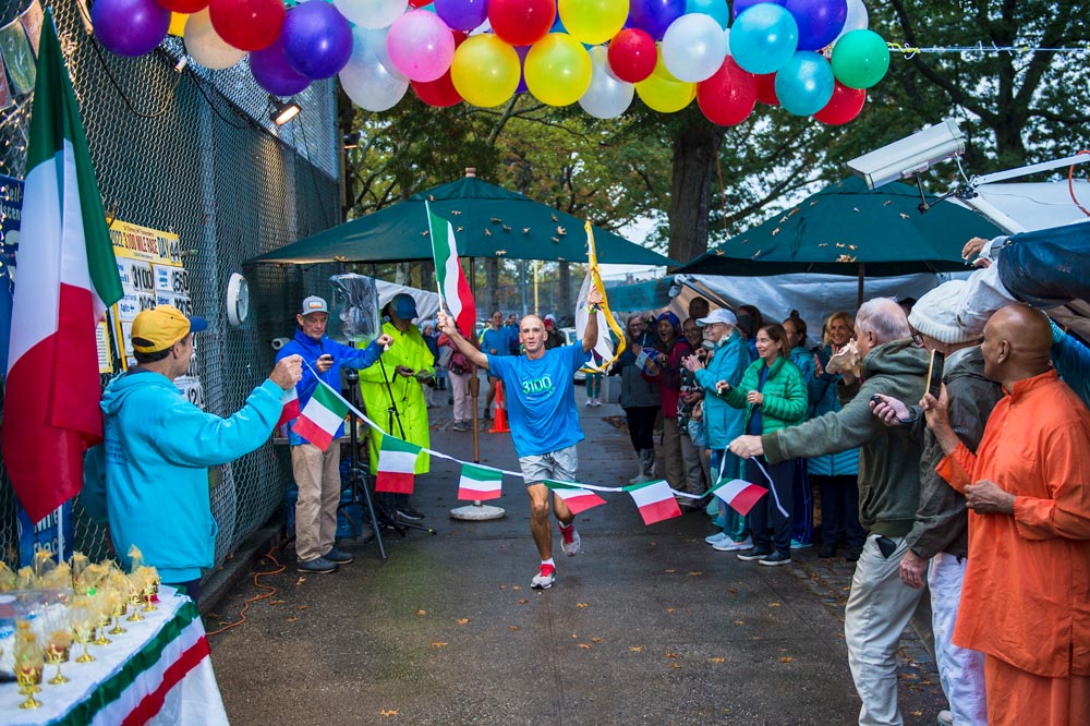 Day 45 - Andrea Marcato wins the 2022 edition of the 3100 Mile Race